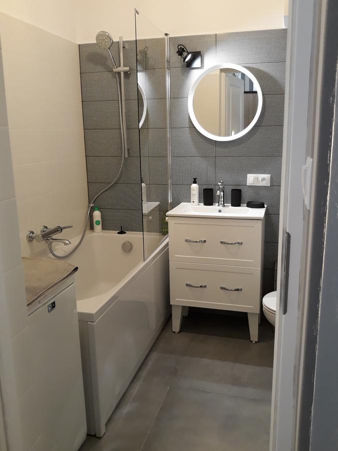 2 Bedroom City Center Apartment 카토비체 외부 사진